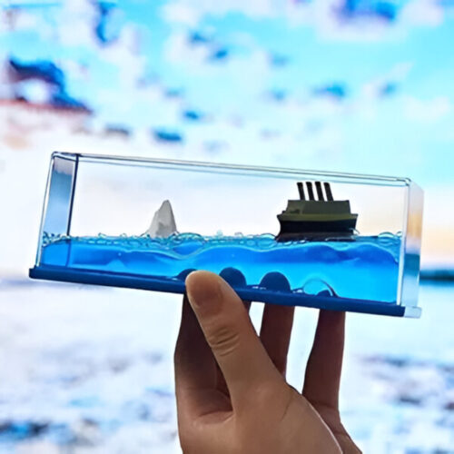 Moving Ocean Desk Decor